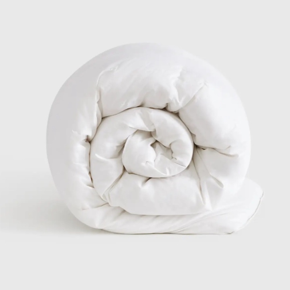 Quince White Plush Down-Alternative Comforter